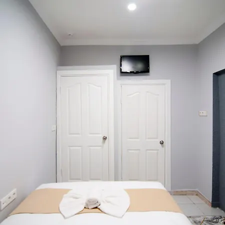Laleli Hotel 3*
